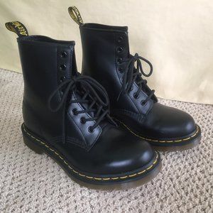 NEW Dr Martens black 1460 boot, women's size 7